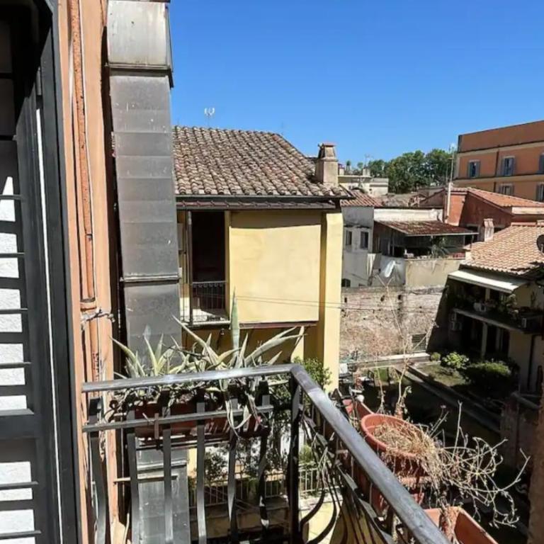 Rustic Apartment in Trastevere - Appartamento con 2 Camere da Letto - 2
