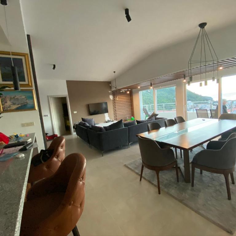 Penthouse Budva - Apartment - 29