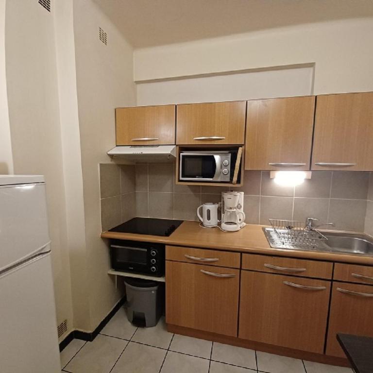 Résidence Le Catalogne, Appartement F2 spacieux, balcon vue rivière - One-Bedroom Apartment - 7