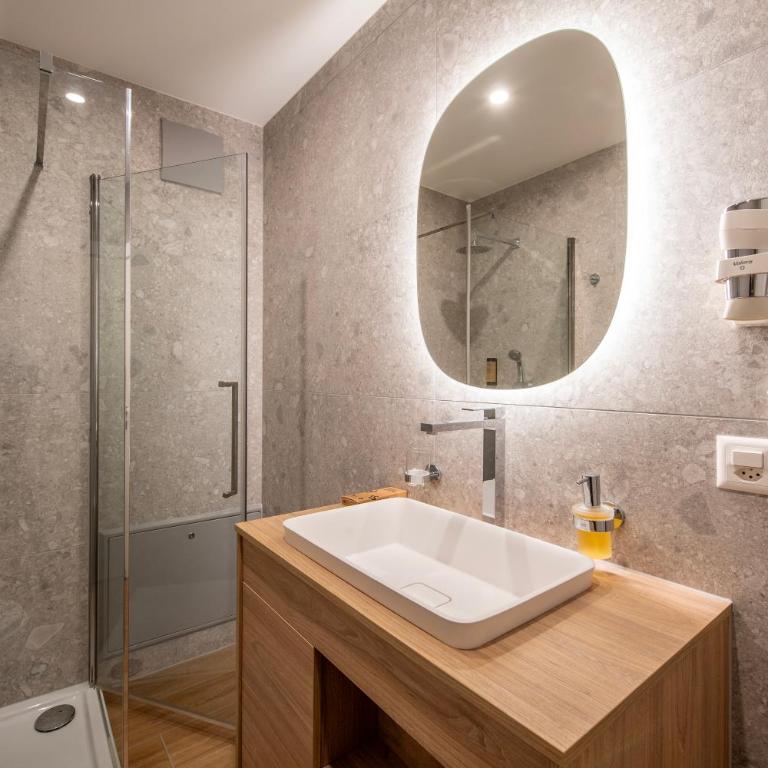 Boutique Suites - Family Suite - 21