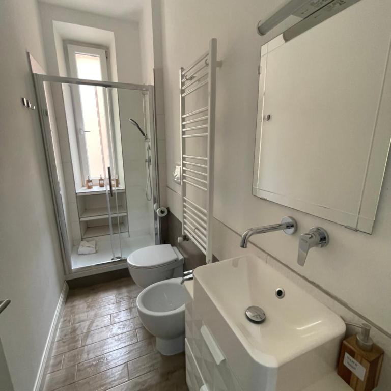 Domus Alysar - Camera Matrimoniale con Bagno Privato Esterno - 1