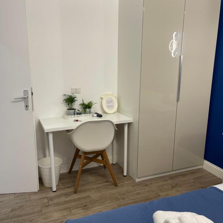 Domus Alysar - Camera Matrimoniale con Bagno Privato Esterno - 4