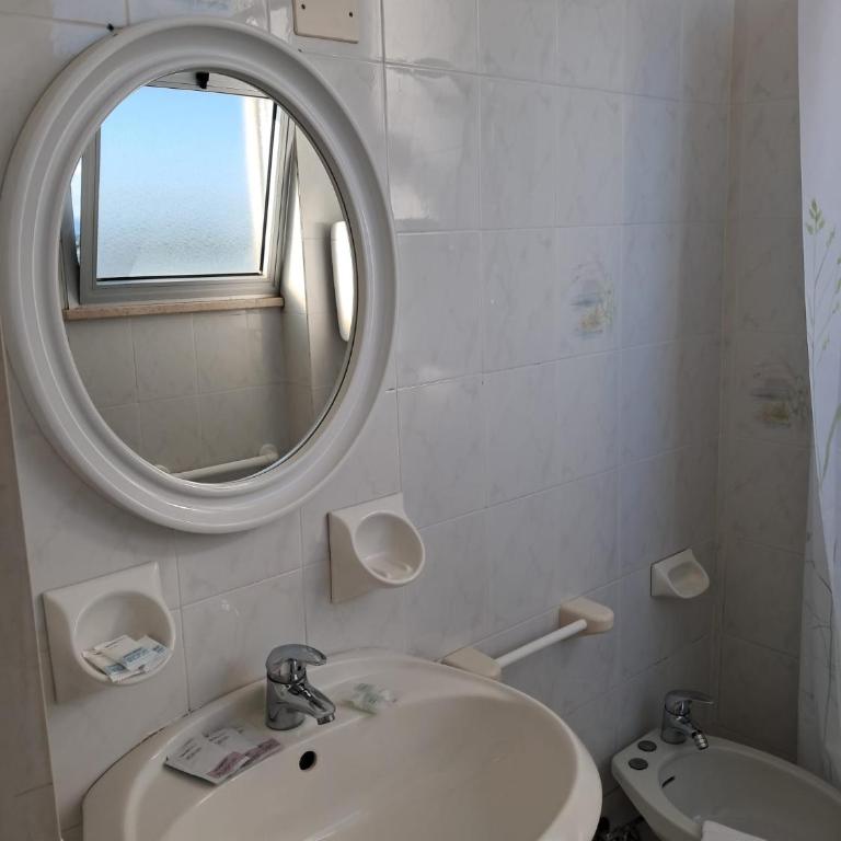Hotel Diplomatic - Bianchi Hotels - Camera Tripla Budget - 4