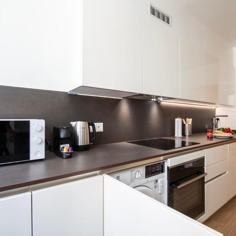 Boutique Suites - One-Bedroom Apartment - 7
