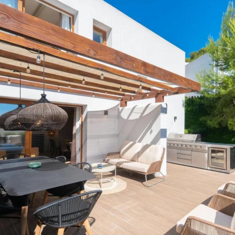El Balcón Español - Villa with Private Pool - 11