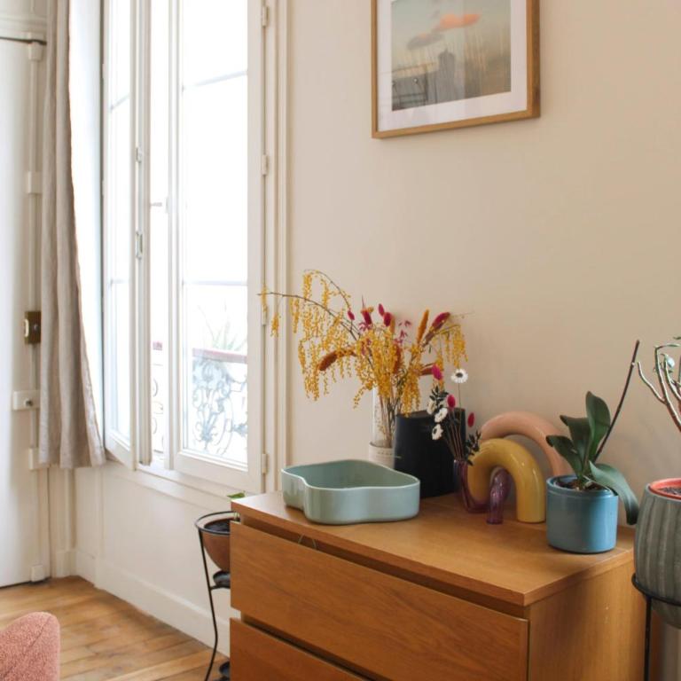 Bright 35m apartment near Bastille - Apartment - 4