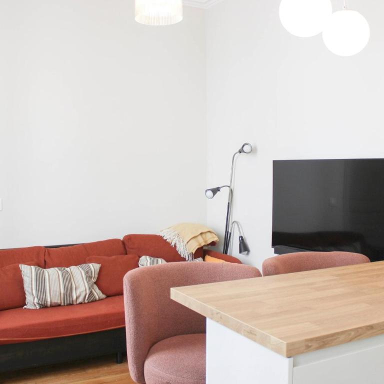Bright 35m apartment near Bastille - Apartment - 1
