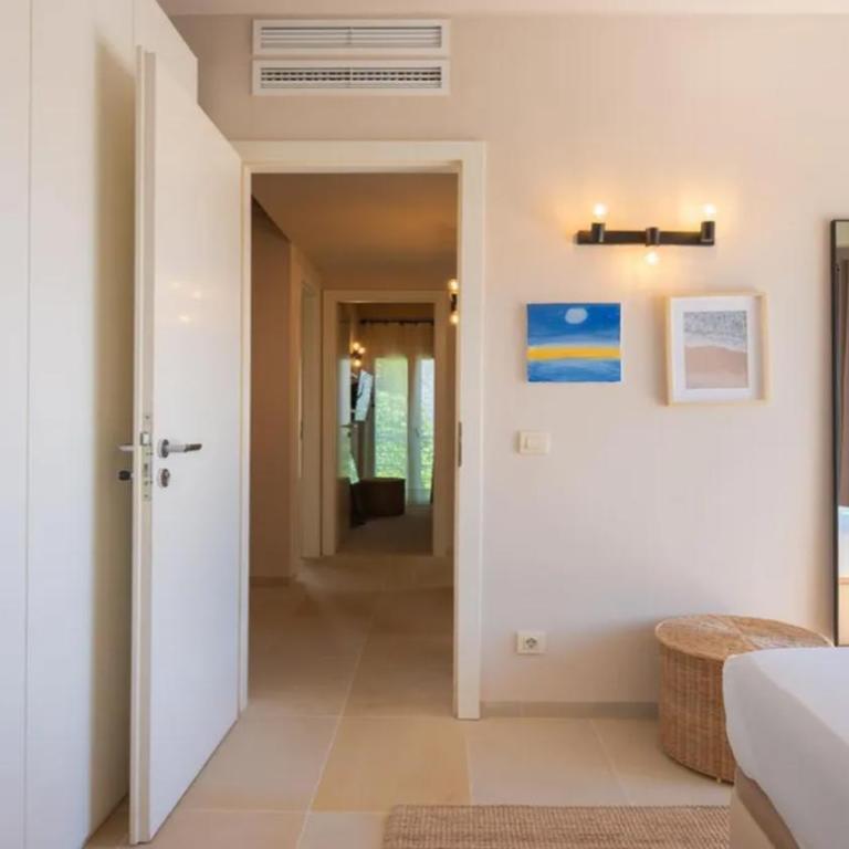 El Balcón Español - Villa with Private Pool - 10