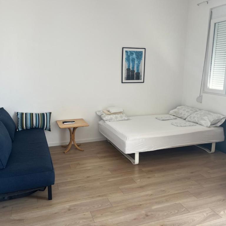 Studio Apartment with Sea View - Apartment with Sea View - 1