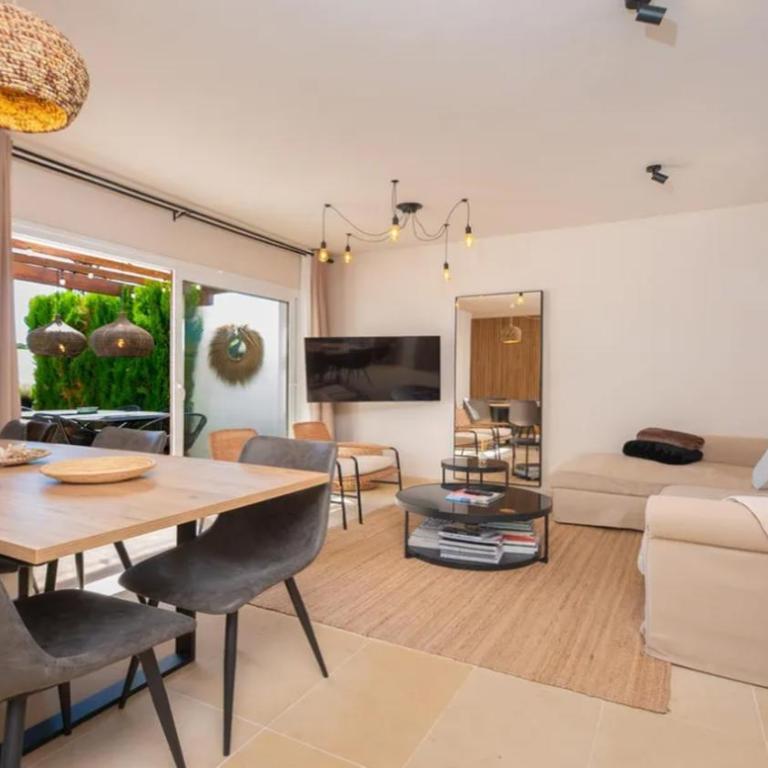 El Balcón Español - Villa with Private Pool - 17