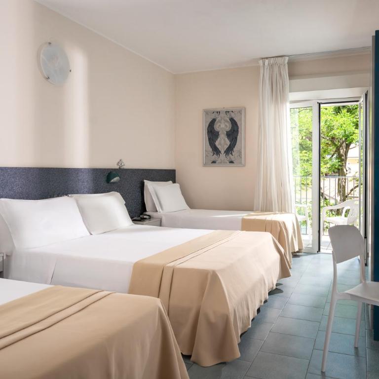 Hotel Falco - Classic Quadruple Room - 1