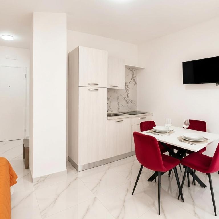GuestHost - Black Pearl Apartments near the sea - Estudio - 7