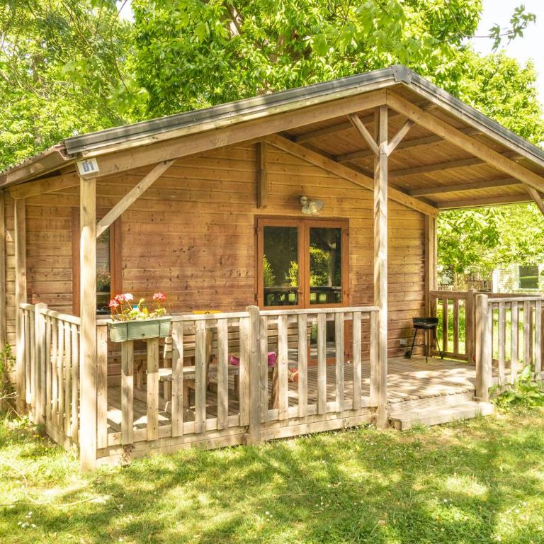 Camping Domaine de la Ville Huchet - Chalet 2 Chambres - 5