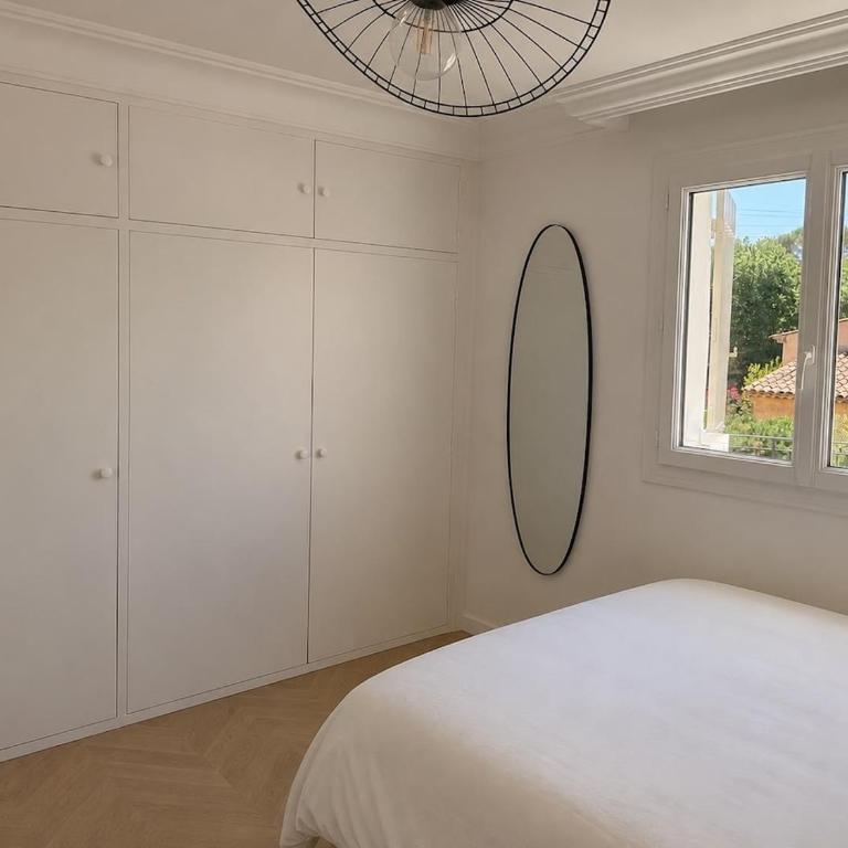 Premium Apartment with Private Jacuzzi - Three-Bedroom Apartment - 9