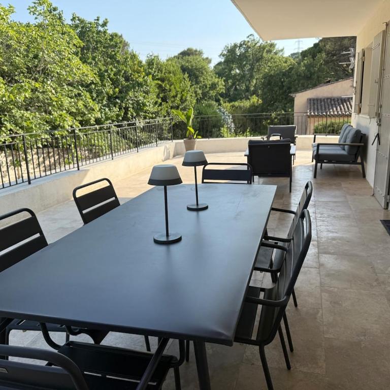 Premium Apartment with Private Jacuzzi - Three-Bedroom Apartment - 19