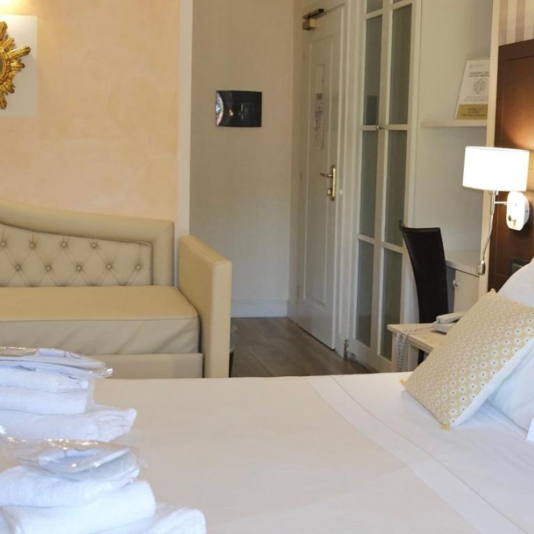 JR Resort Logos Forte dei Marmi - Camera Comfort Familiare - 3