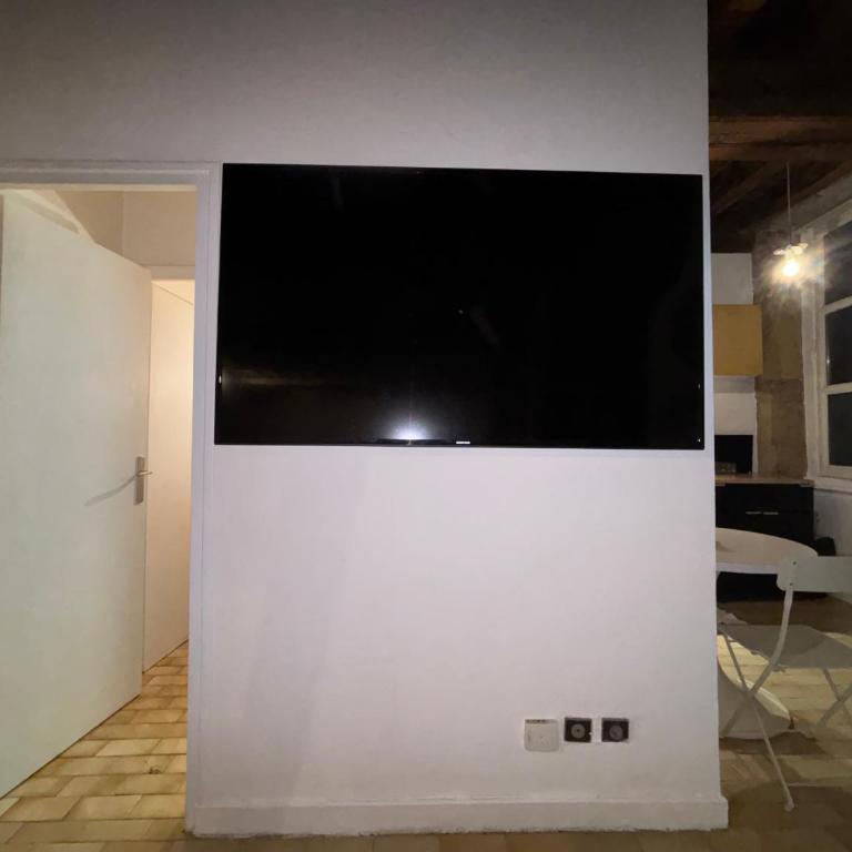 Cosy home lyon1 - One-Bedroom Apartment - 8