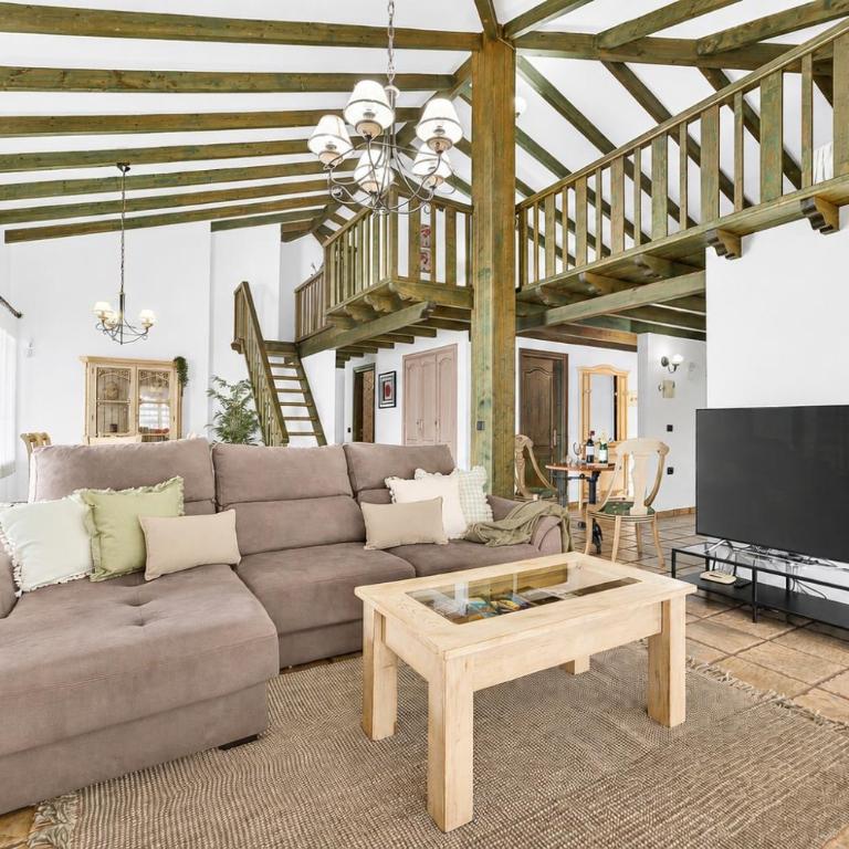 CERCADO DEL MEDIO, CHALET con PISCINA PRIVADA - Villa avec Piscine Privée - 8