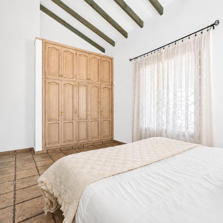 CERCADO DEL MEDIO, CHALET con PISCINA PRIVADA - Villa avec Piscine Privée - 15