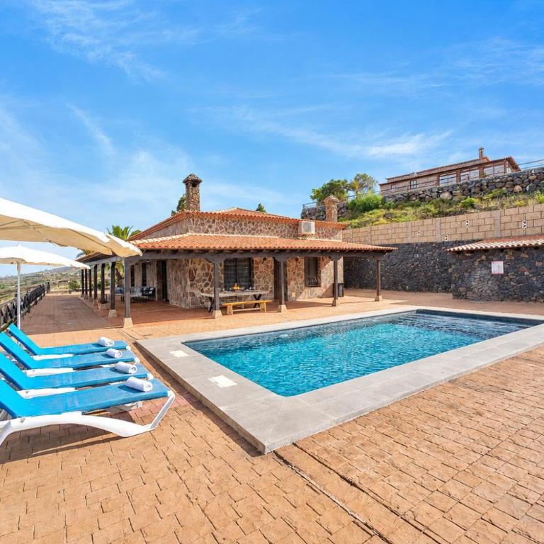 CERCADO DEL MEDIO, CHALET con PISCINA PRIVADA - Villa avec Piscine Privée - 2