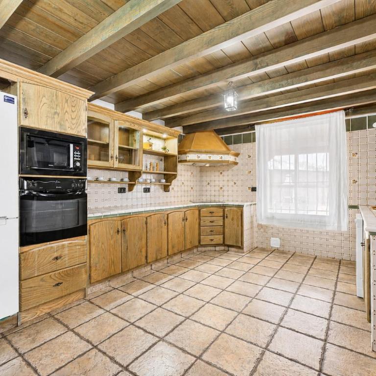 CERCADO DEL MEDIO, CHALET con PISCINA PRIVADA - Villa avec Piscine Privée - 12