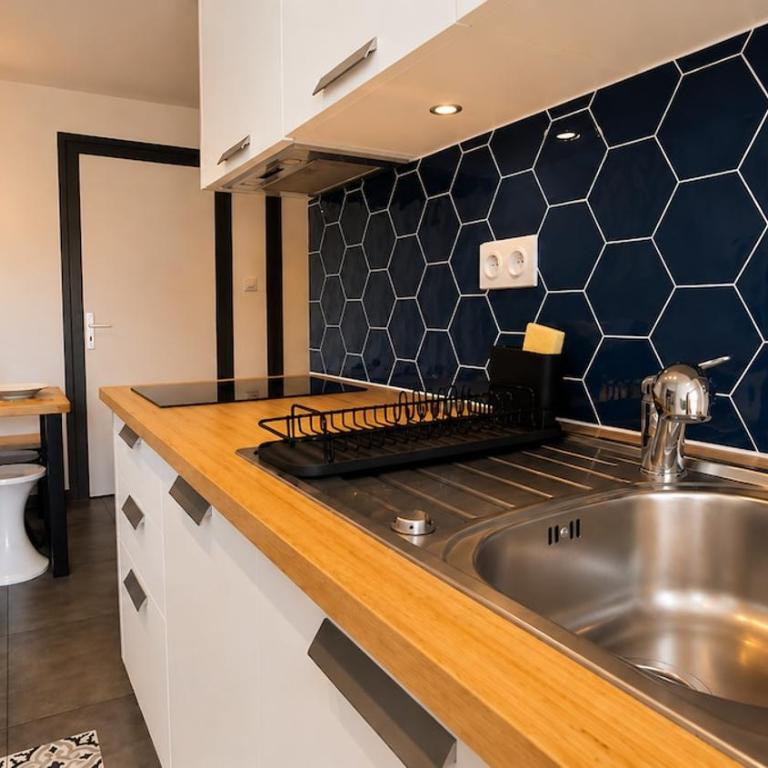Le Smart & Cosy - Location Logement Entier - 3 Chambres - Parking Gratuit autour de la coproriété -- Wifi Fibre -Gare à 20 min - Deluxe Apartment mit 3 Schlafzimmern - 3