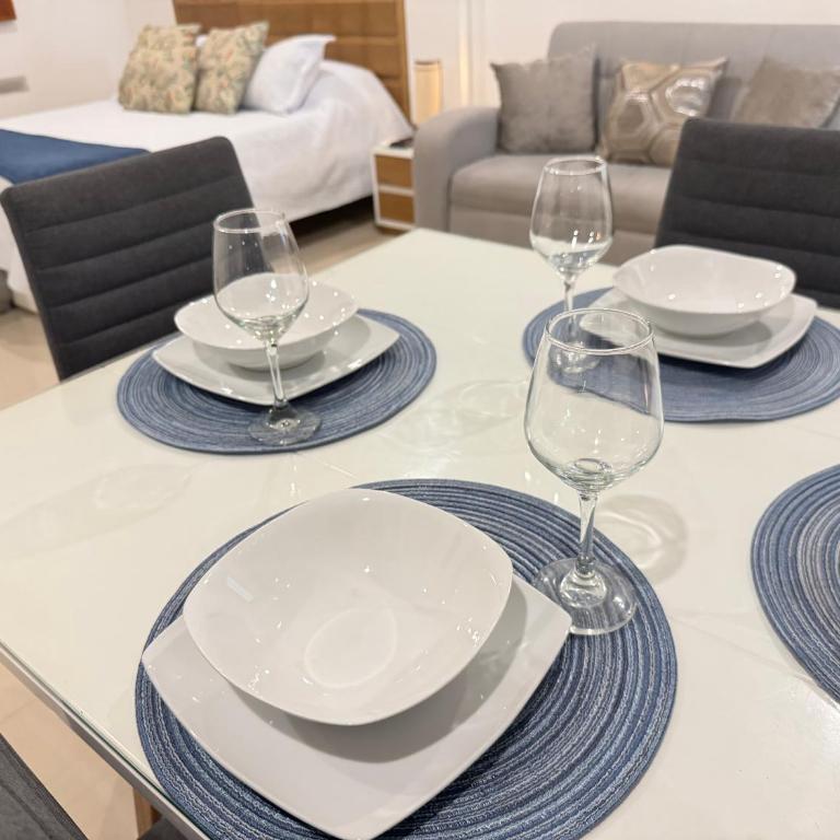 Hermoso apto estudio en la ciudad amurallada! - One-Bedroom Apartment - 2