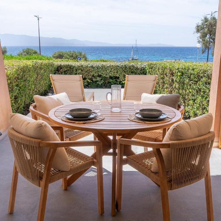 Studio grand confort-Marinella-Face mer-Terrasse - Appartement 1 Chambre - 4