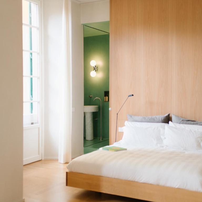 Archibusieri 8 Design Home - Two-Bedroom Apartment with City View - 40