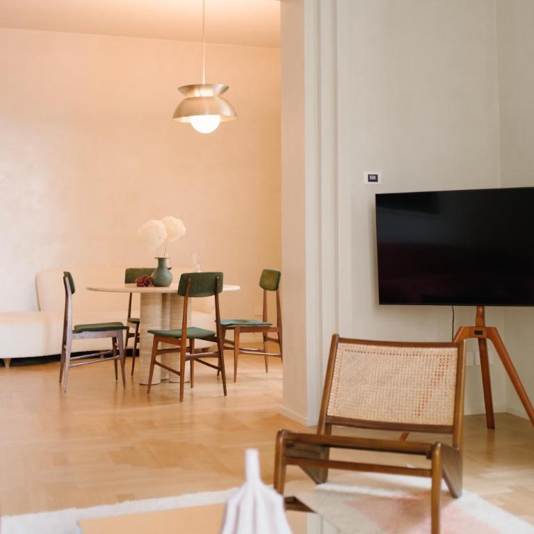 Archibusieri 8 Design Home - Two-Bedroom Apartment with City View - 41