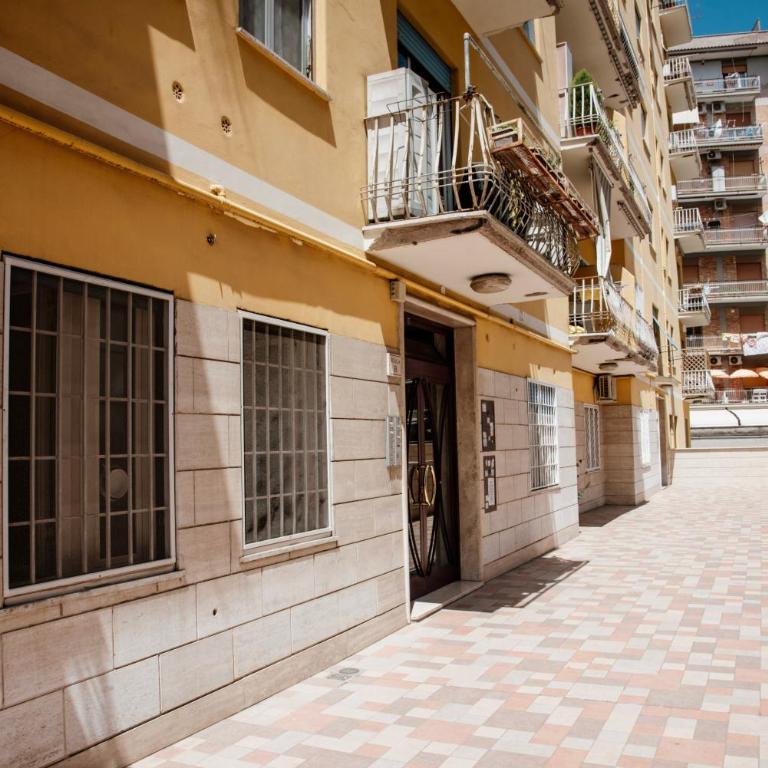 CineMaison - Near Metro - by Viva Domus - Apartamento - 19
