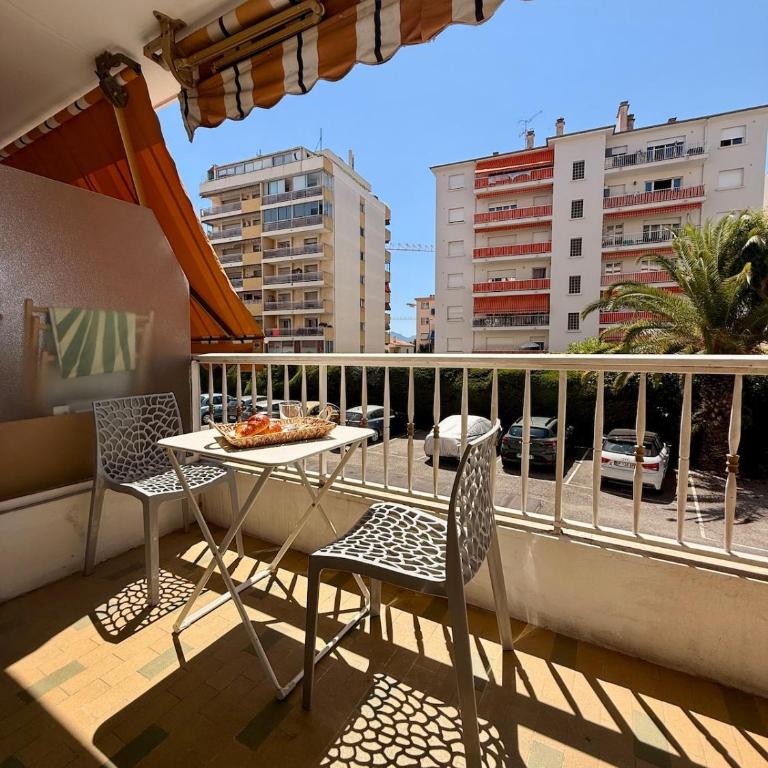 Le Lilas By ApiRent #AirConditioning #Terrasse #Parking - Appartement 1 Chambre avec Terrasse - 12