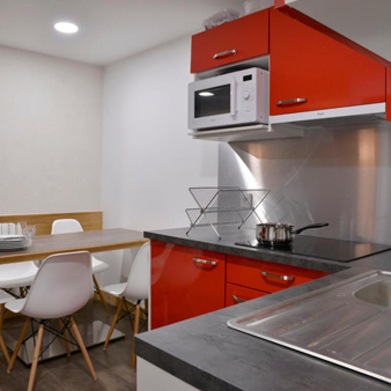 Appartement rénové proche des pistes avec balcon - Appartement 1 Chambre - 9
