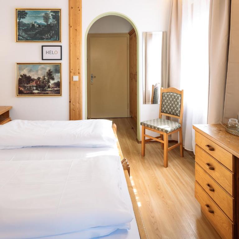 Hotel Hello - Camera Matrimoniale con Balcone - 4
