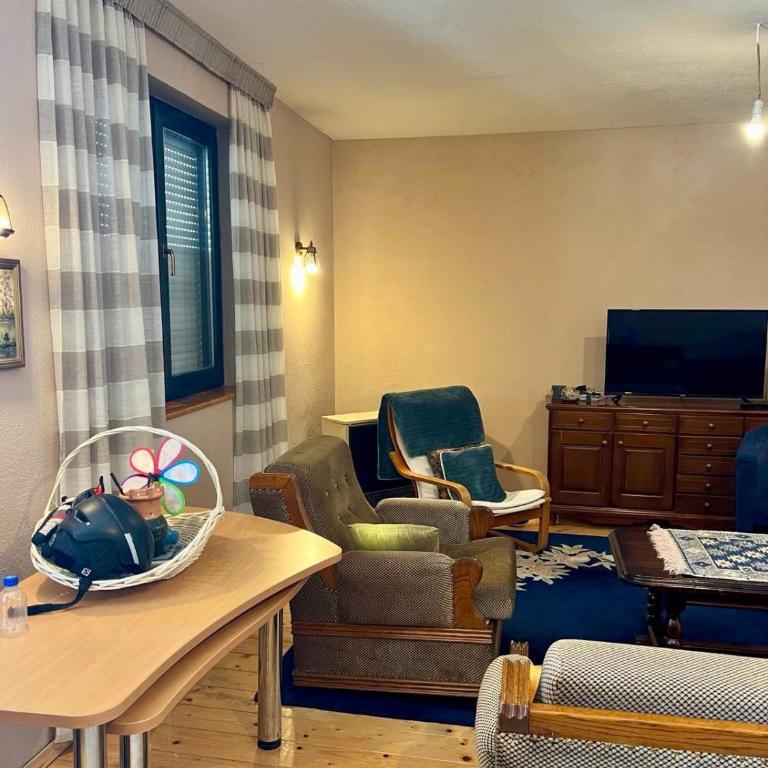 Monte House - Kuća sa 3 Spavaće Sobe - 1