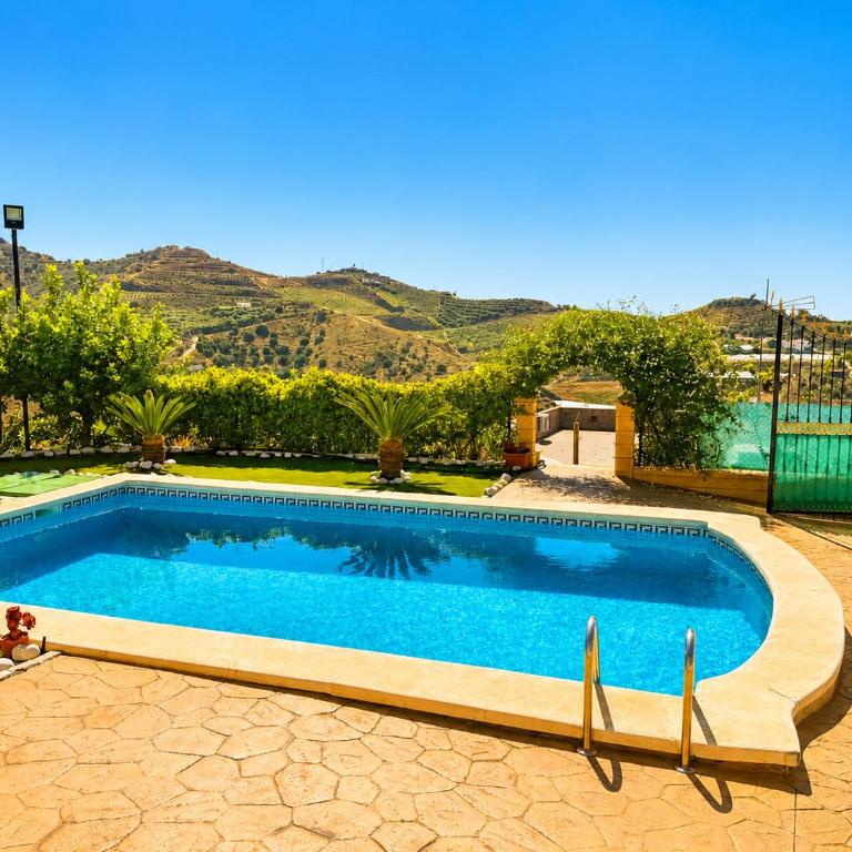 Cortijo las Flores con piscina privada - Casa - 18