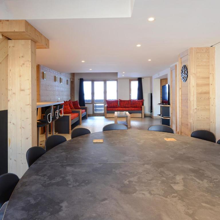 Grand appartement rénové pour 15 pers. · Proche pistes · Espace bien-être - Five-Bedroom Apartment - 12