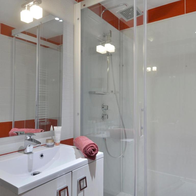 Appartement rénové spacieux 3 pièces pour 8 pers, animaux admis, balcon, 2 sdb - Appartamento con 2 Camere da Letto - 8