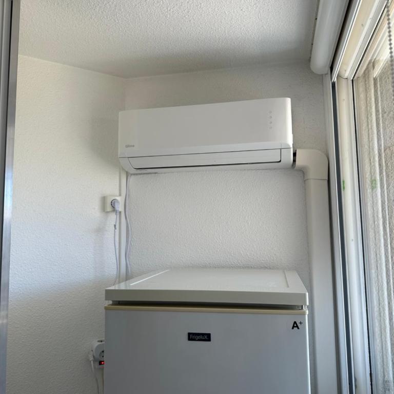 Vue étang et montagnes avec piscines - Appartement 1 Chambre - 23