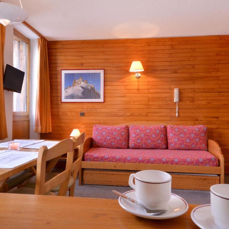 Studio confortable 2 étoiles, ski aux pieds, pour 4 personnes - Studio - 9