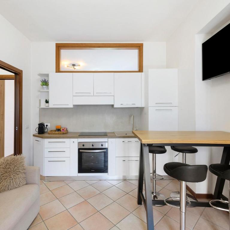 Zoe Holiday Home - Appartamento con doccia - 7