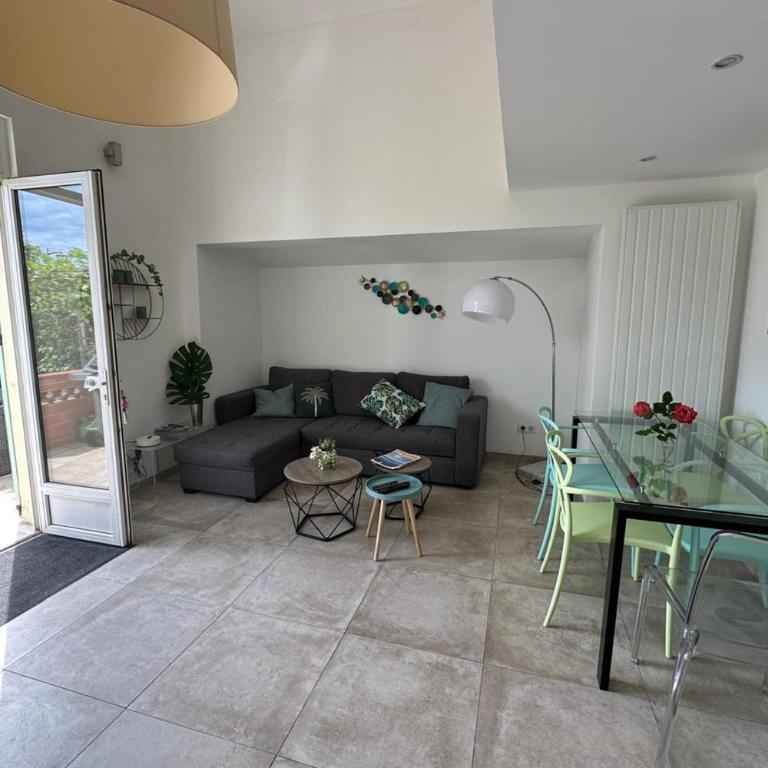 Pretty harbour house with garden - Maison de Vacances - 2