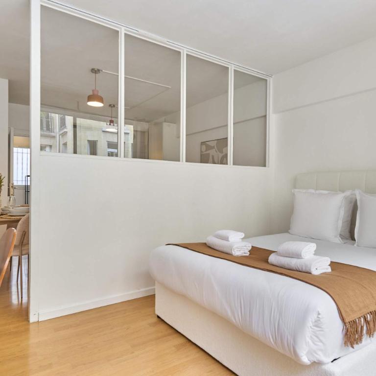 Suite for 4- Arc de Triomphe Faubourg Saint-Honoré - Appartement - 3
