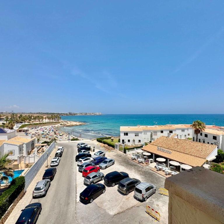 Beachfront 1-Bed Apt Sea View Orihuela Costa - Apartamento - 1