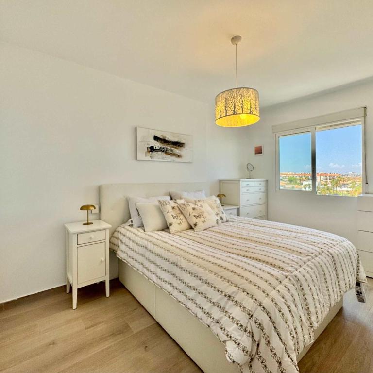 Beachfront 1-Bed Apt Sea View Orihuela Costa - Apartamento - 21