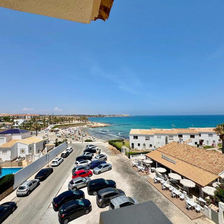 Beachfront 1-Bed Apt Sea View Orihuela Costa - Apartamento - 27