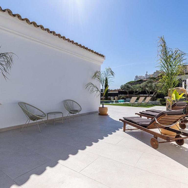 Villa close to the beach sea views - Villa - 67