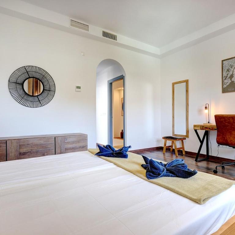 Villa close to the beach sea views - Villa - 74