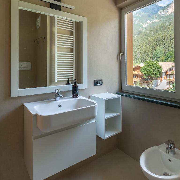 Alpenhotel Panorama - Camera Superior Matrimoniale/Doppia con Letti Singoli con Vista Montagna - 5