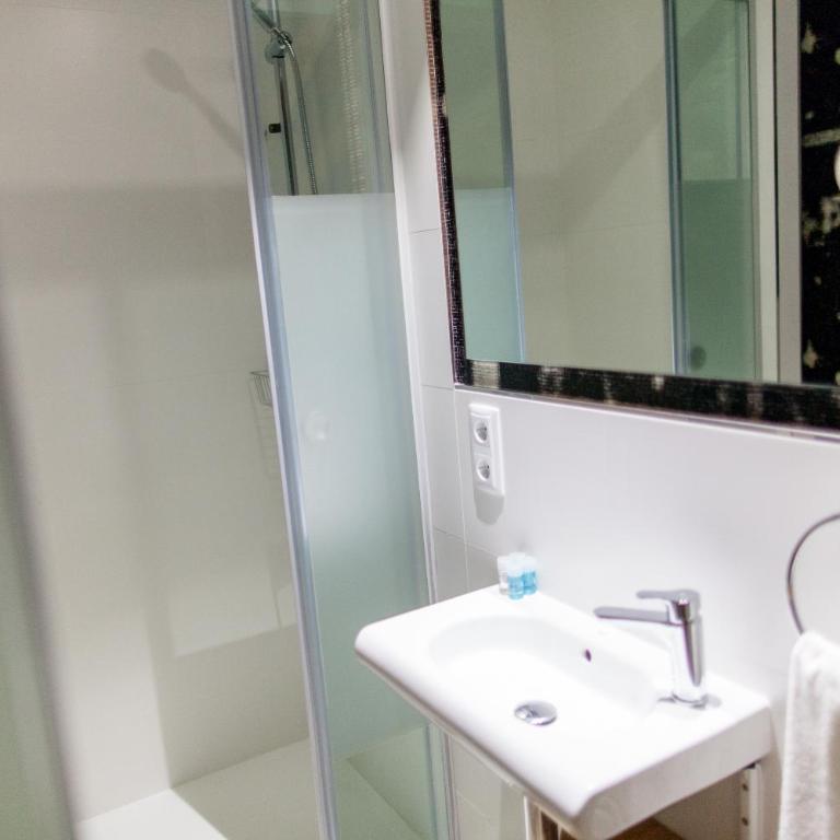 Host & Home - Double Room - 7